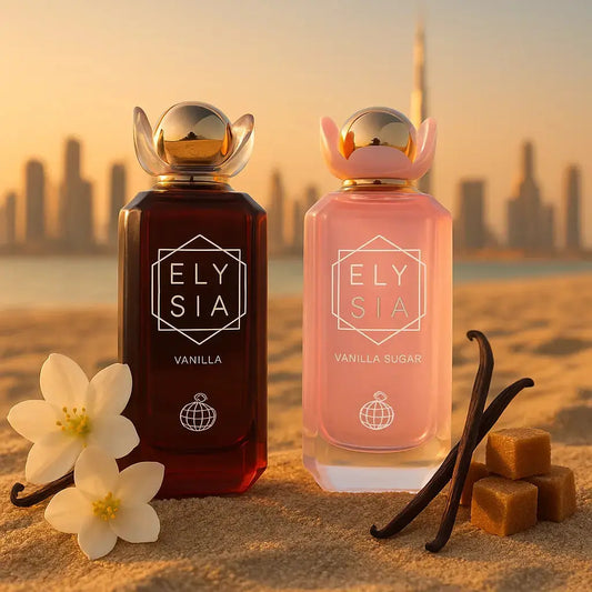 Eaux de Parfums Elysia Vanilla et Elysia Vanilla Sugar sur le sable au bord d'une plage de Dubaï avec autour les notes qui composent les parfums : Vanille, Sucre Cassonade